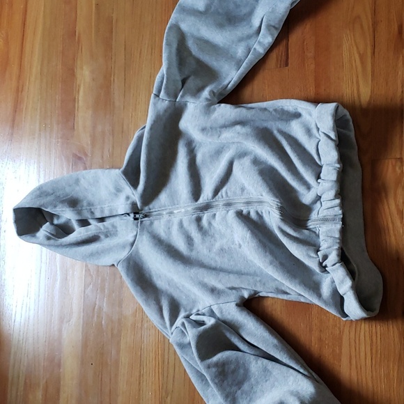 Lovely cold shoulder modern hooded w/ front NWOT peek a boo shoulders grey XL - Picture 3 of 9